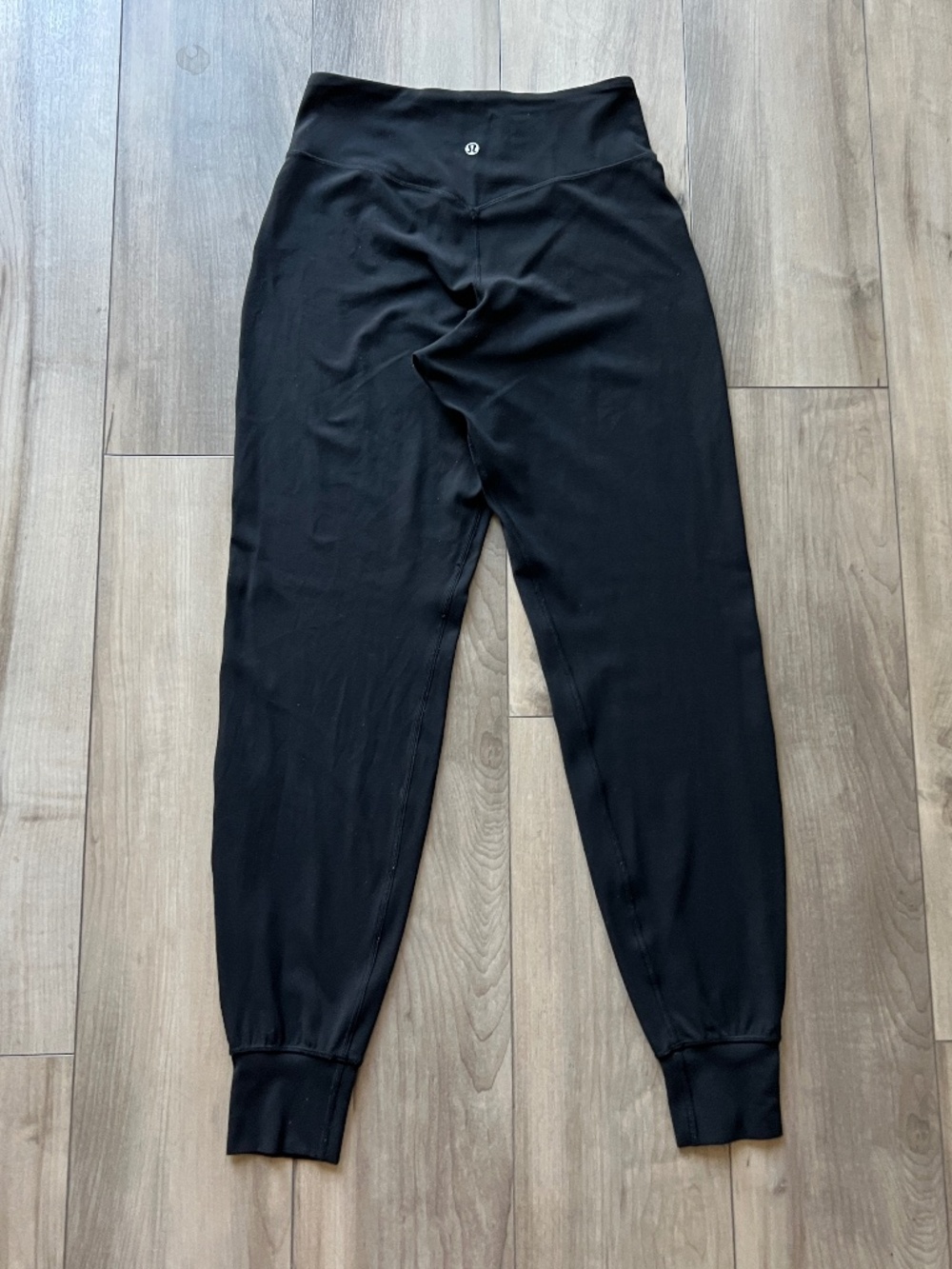 Lululemon Size 6 Black Legging Jogger high Rise